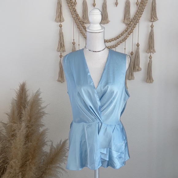River Island drapey satin sleeveless top in light blue sexy ruffle shirt size 14 - Picture 15 of 16